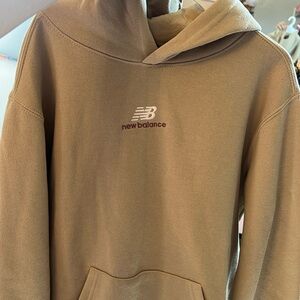 New balance hoodie new